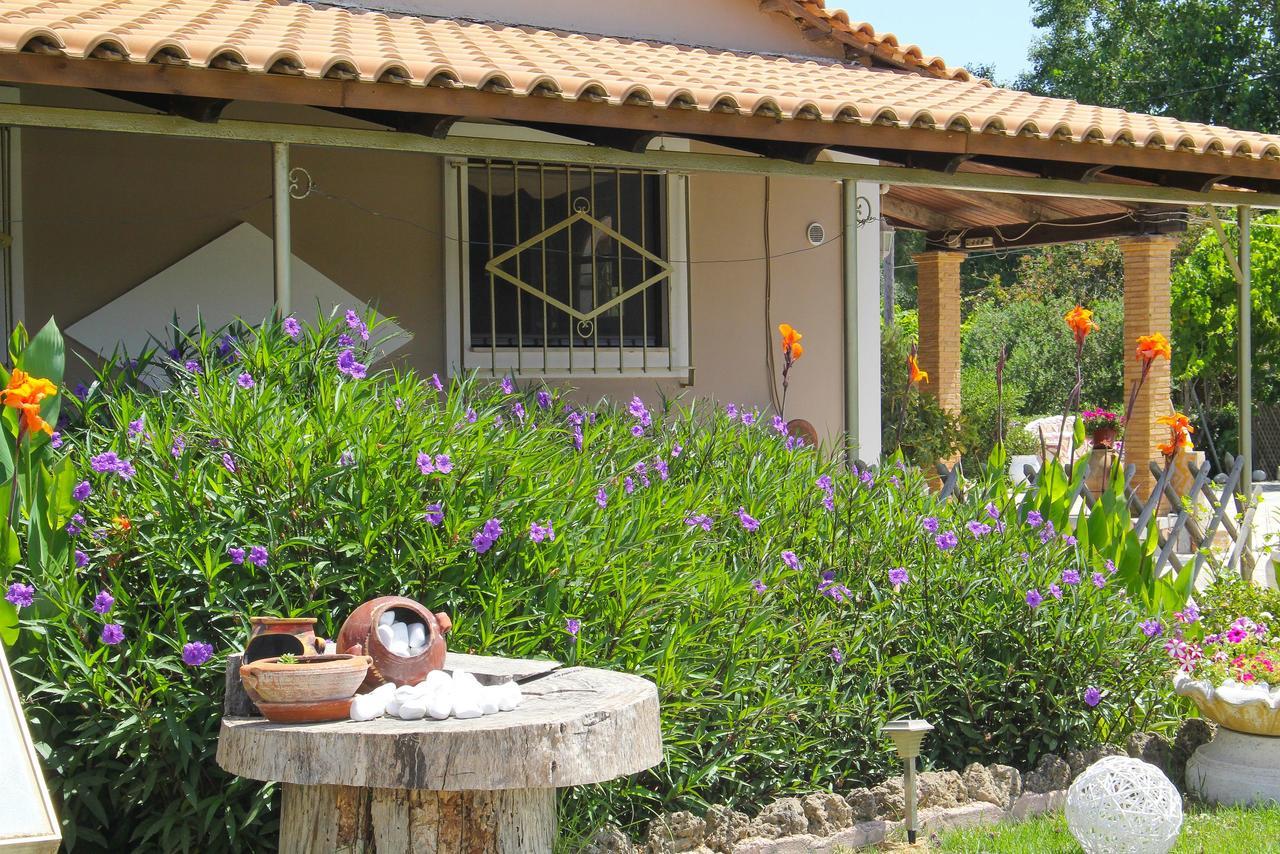 Kouros Resort Kalamákion エクステリア 写真